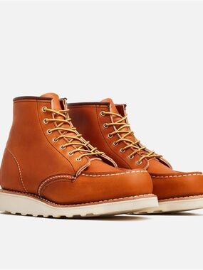 Red Wing Classic Moc Oro Size 9.5 Women’s